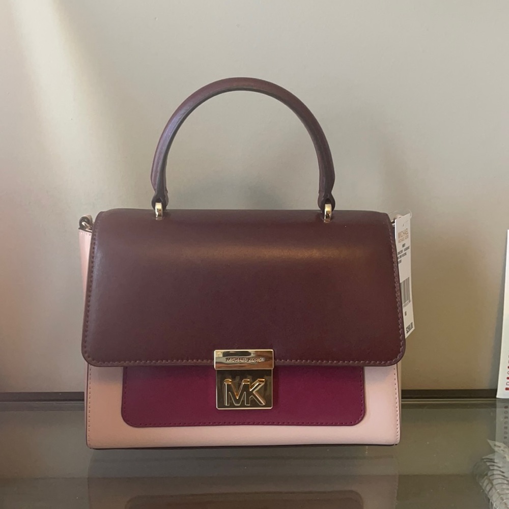 NEW WITH TAGS MEDIUM SATCHEL